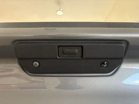 Used 2020 Chevrolet Silverado 1500 LT Trail Boss image 10