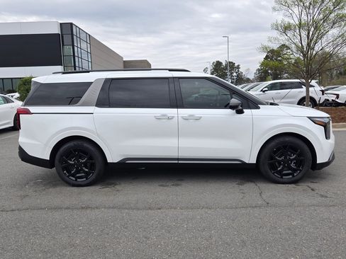 New 2026 Kia Carnival SX Prestige image 8