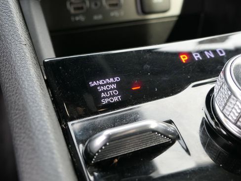 Used 2023 Jeep Grand Cherokee L Limited image 18