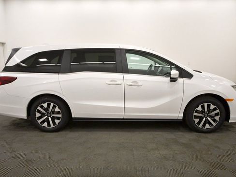 New 2026 Honda Odyssey EX-L image 9