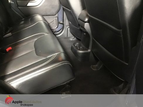 Used 2016 Jeep Wrangler Unlimited Sahara w/ Connectivity Group image 19