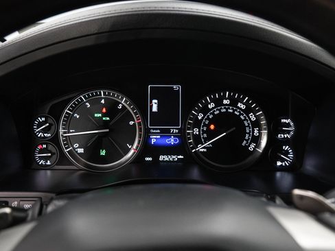 Used 2018 Lexus LX 570 4WD image 31