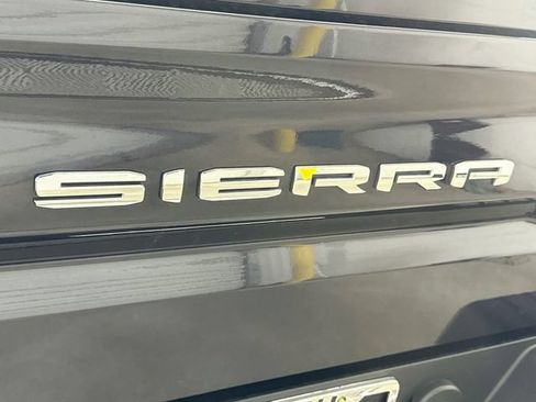 Used 2023 GMC Sierra 1500 AT4 w/ AT4 Premium Package AWD/4WD image 26