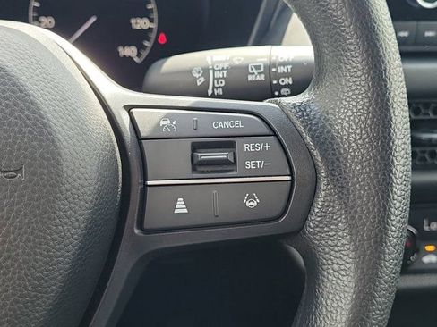 Certified 2024 Honda HR-V LX image 20