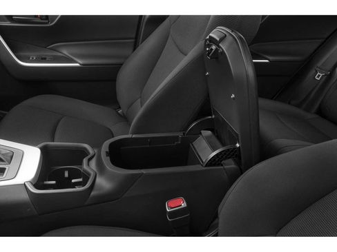 Certified 2025 Toyota RAV4 LE FWD image 10