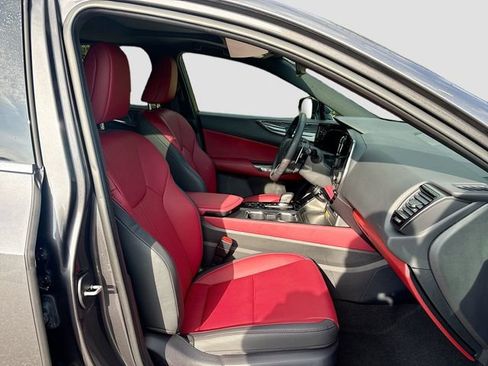 Used 2025 Lexus NX 250 FWD w/ Towing Package (2000 Lbs) image 15