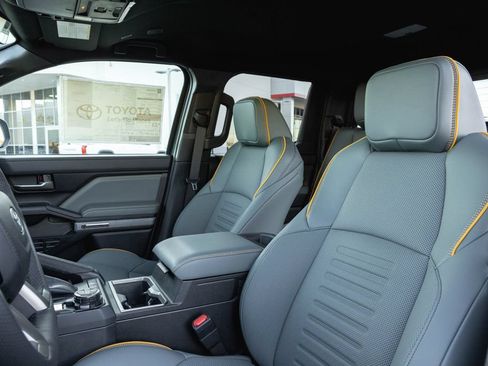 New 2026 Toyota Tacoma 4x4 Double Cab Hybrid image 9