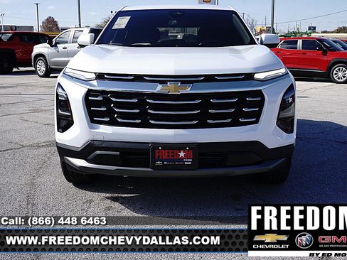 New 2026 Chevrolet Equinox LT image 2