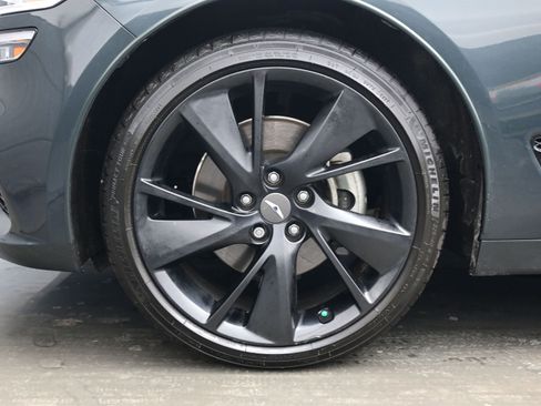 Certified 2023 Genesis G70 2.0T w/ Sport Prestige Package image 9