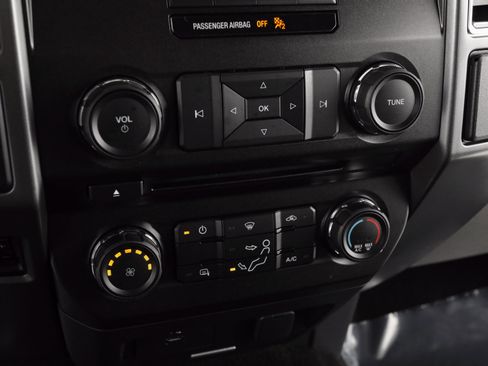 Used 2017 Ford F250 XLT image 16