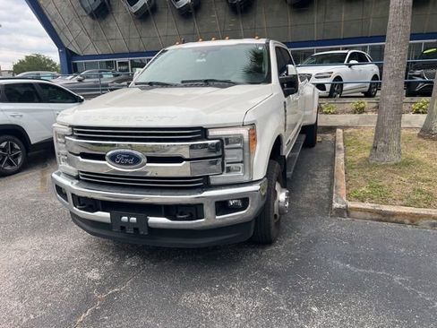Used 2019 Ford F350 Lariat w/ Lariat Ultimate Package AWD/4WD image 8