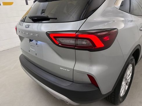 Used 2023 Ford Escape Active AWD/4WD image 39