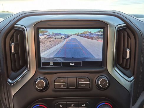 Used 2021 Chevrolet Silverado 1500 LT Trail Boss w/ Convenience Package II AWD/4WD image 29