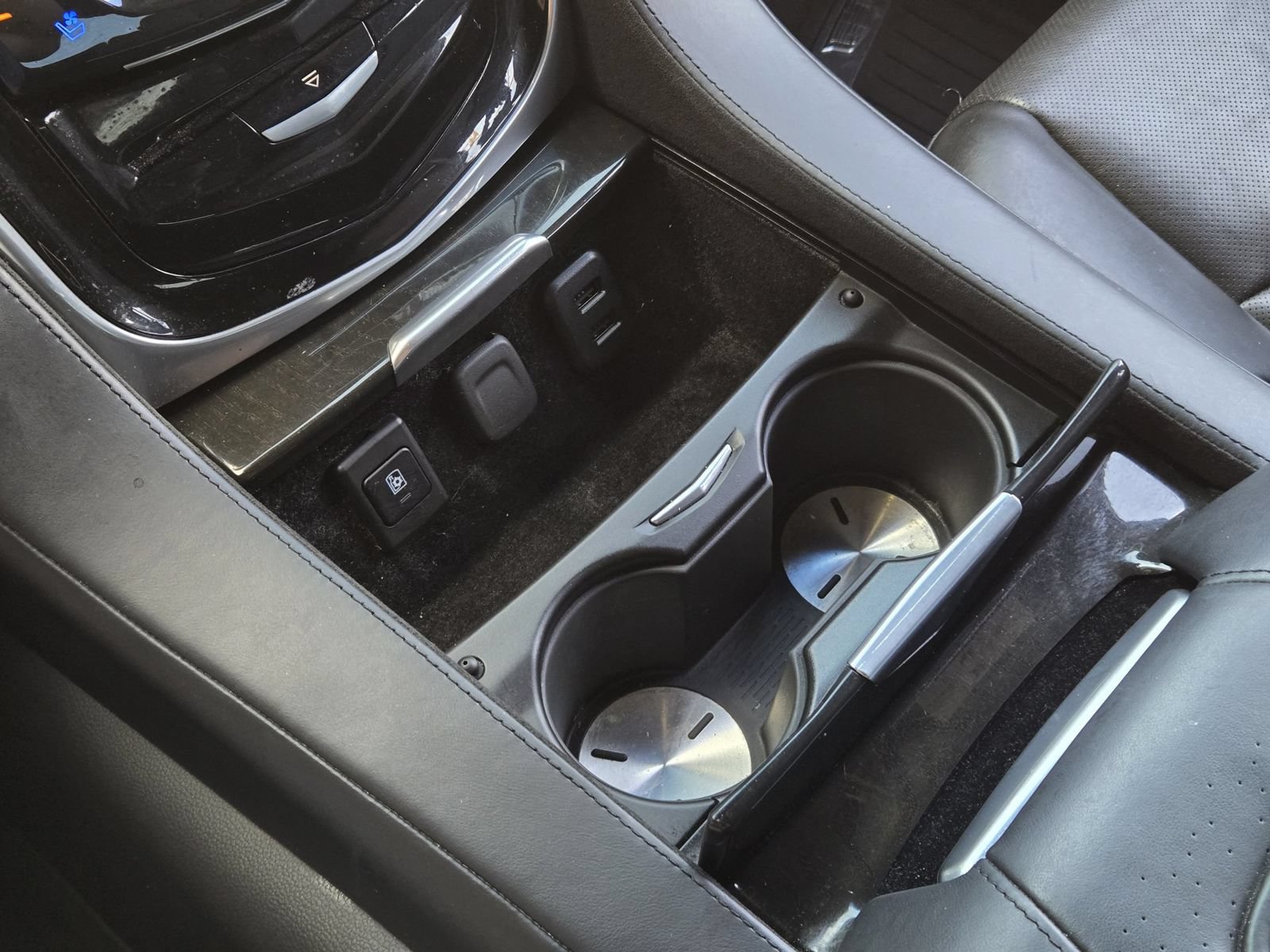 Used 2020 Cadillac Escalade Platinum AWD/4WD image 19