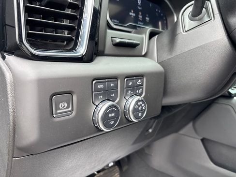 Used 2024 GMC Sierra 2500 Denali w/ Denali Reserve Package AWD/4WD image 25