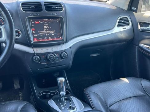 Used 2018 Dodge Journey GT w/ Driver Convenience Group AWD/4WD image 11