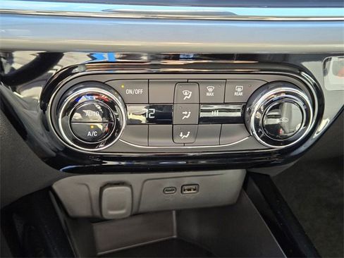 New 2026 Chevrolet Trax LT image 27