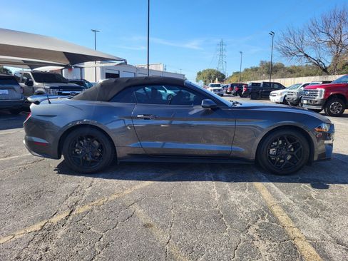 Certified 2019 Ford Mustang Convertible image 2