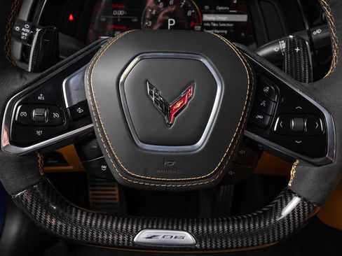 Used 2025 Chevrolet Corvette Z06 RWD image 33