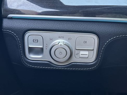 Used 2020 Mercedes-Benz GLE 350 4MATIC image 32