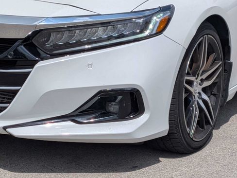 Used 2021 Honda Accord Touring image 10
