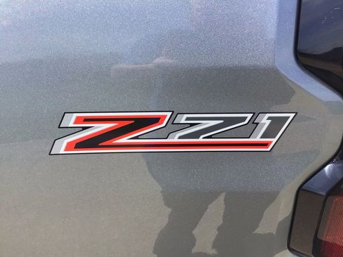 Used 2024 Chevrolet Colorado Z71 w/ Z71 Convenience Package 2 image 29