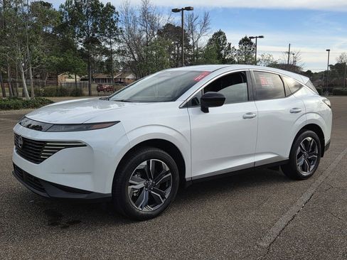 Used 2025 Nissan Murano SV image 4