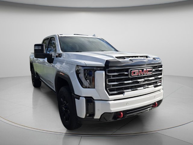 Used 2025 GMC Sierra 2500 AT4 w/ AT4 Premium Plus Package AWD/4WD image 4