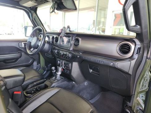 Used 2020 Jeep Wrangler Unlimited Sport AWD/4WD image 27