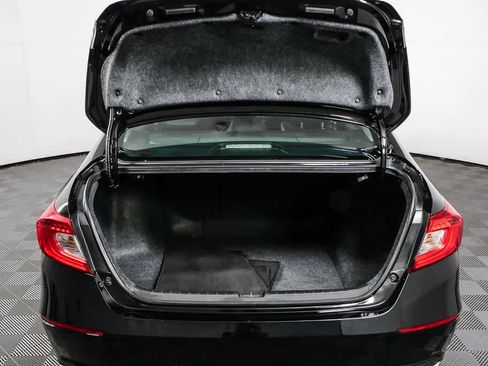 Used 2019 Honda Accord EX image 30