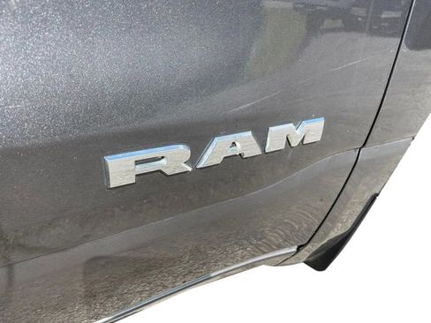 Used 2019 RAM 1500 Big Horn AWD/4WD image 10