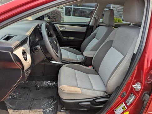 Used 2019 Toyota Corolla LE w/ Body Protection Package FWD image 11