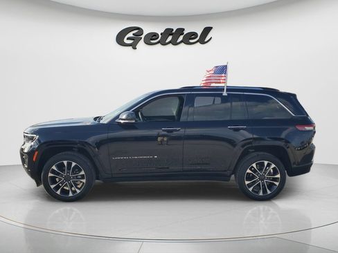 Used 2023 Jeep Grand Cherokee Overland w/ Luxury Tech Group IV RWD image 8