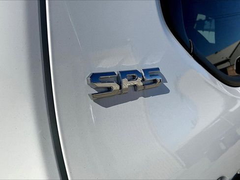 New 2025 Toyota Tacoma SR5 image 12