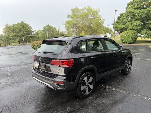 Used 2024 Volkswagen Taos S AWD/4WD image 5
