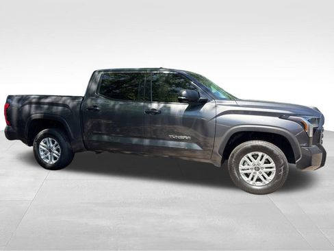 Used 2023 Toyota Tundra SR5 w/ SR5 Convenience Package AWD/4WD image 10