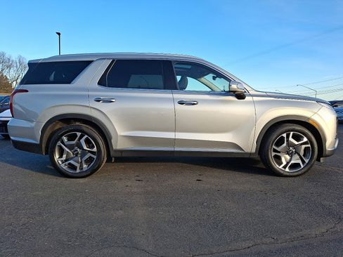 Used 2024 Hyundai Palisade SEL w/ Premium Package image 7