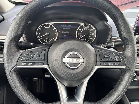 Certified 2024 Nissan Altima 2.5 SV FWD image 22