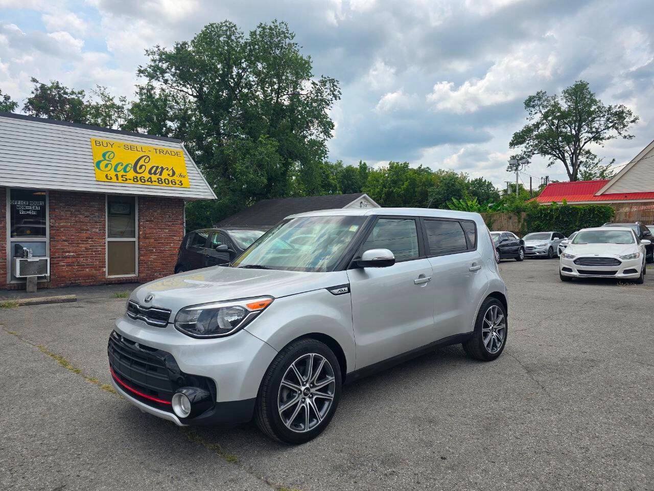 Used 2018 Kia Soul ! w/ Tech Package FWD image 3