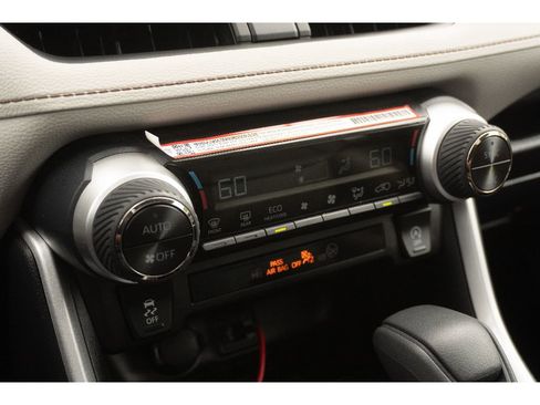 Used 2025 Toyota RAV4 XLE w/ Convenience Package FWD image 25
