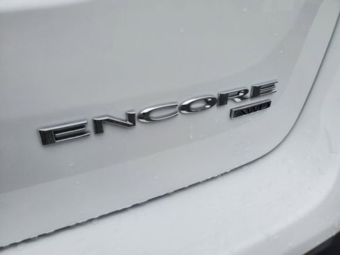Used 2022 Buick Encore Preferred w/ Safety Package image 29