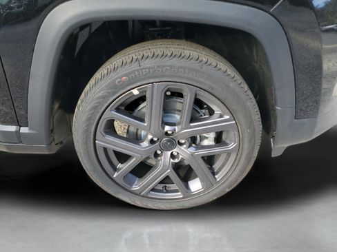 New 2026 Jeep Compass Latitude AWD/4WD image 33