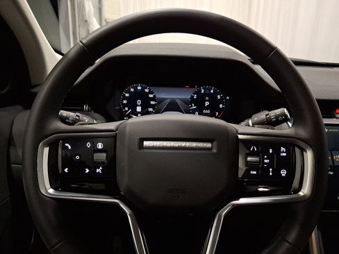 Certified 2025 Land Rover Discovery Sport S image 21