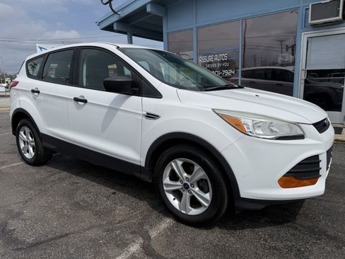 Used 2014 Ford Escape S image 7