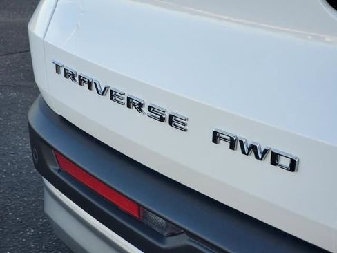 New 2026 Chevrolet Traverse LT w/ Driver Confidence Package image 7