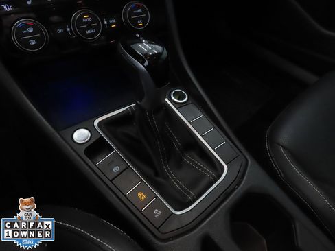 Certified 2024 Volkswagen Jetta SEL image 18