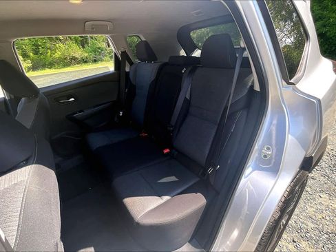 Used 2022 Nissan Rogue SV FWD image 20