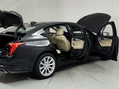 Used 2024 Cadillac CT5 Luxury w/ Sun And Sound Package image 10