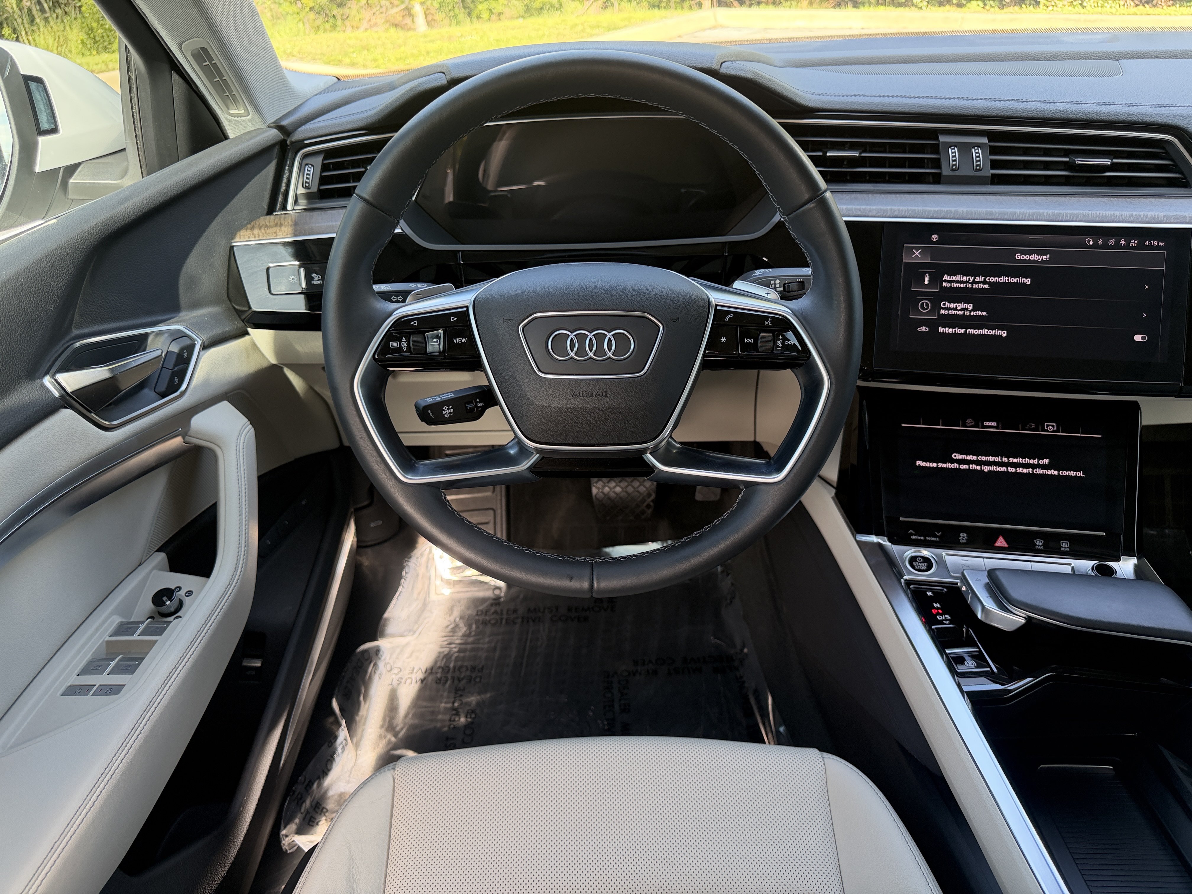 Used 2024 Audi Q8 e-tron Premium Plus w/ Premium Plus Package AWD/4WD image 15