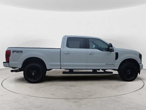 Used 2022 Ford F250 Lariat w/ Black Appearance Package AWD/4WD image 4